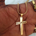 COLLAR CON NOMBRE CON CRUZ VERTICAL