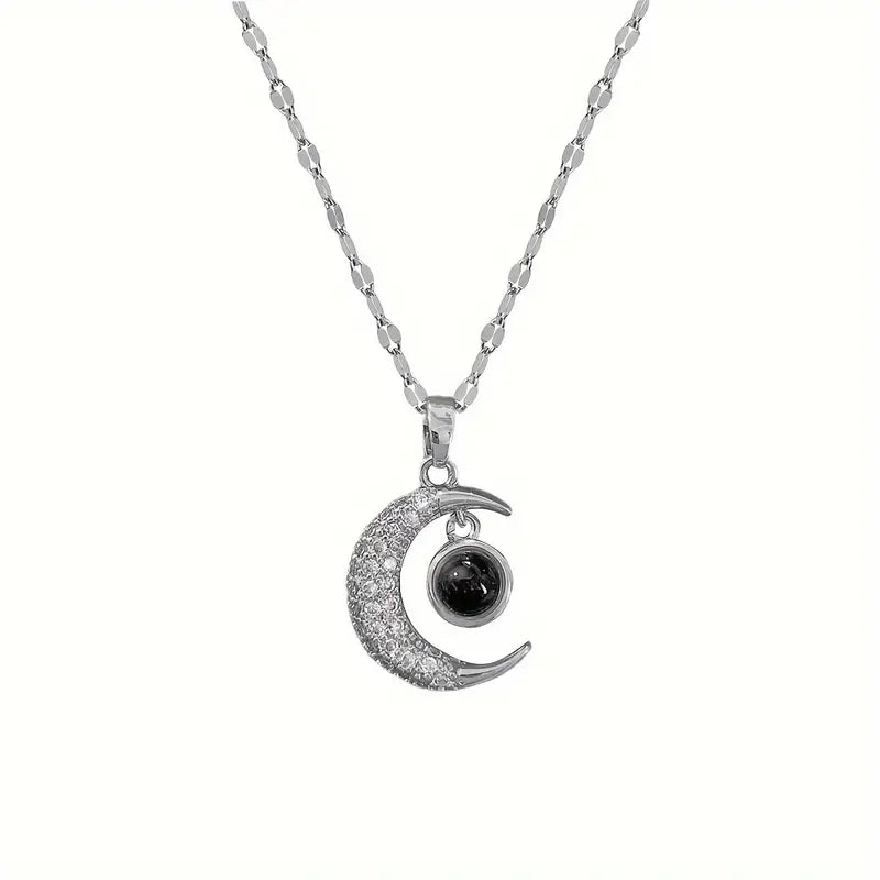 PRE ORDEN - COLLAR MEDIA LUNA CON FOTO PROYECCION
