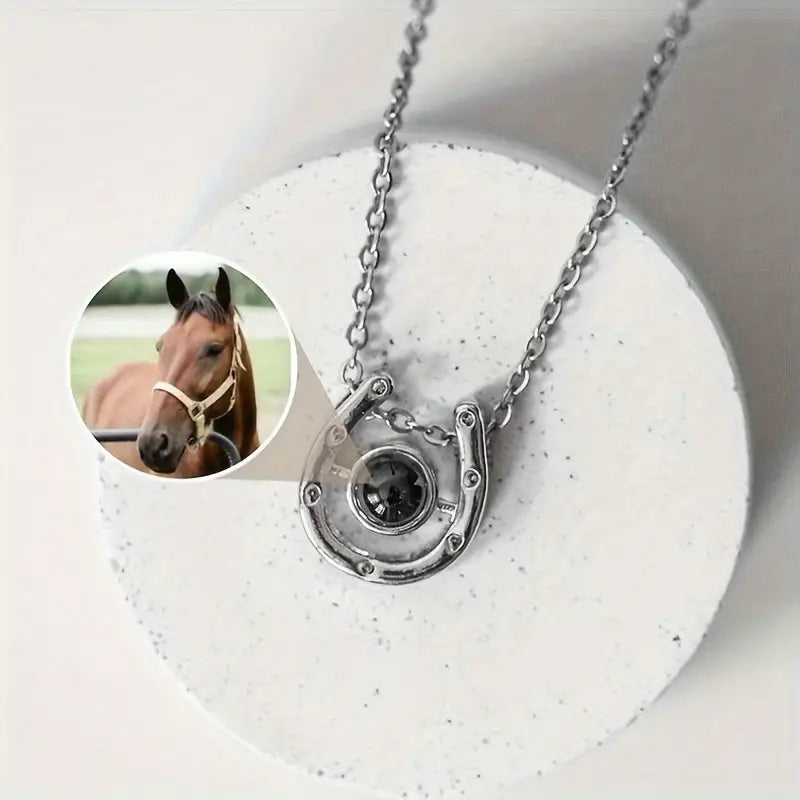 PRE ORDEN - COLLAR HERRADURA CON FOTO PROYECCION