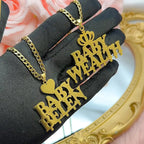 COLLAR CON DOBLE NOMBRE + EMOJI + CADENA GRUESA