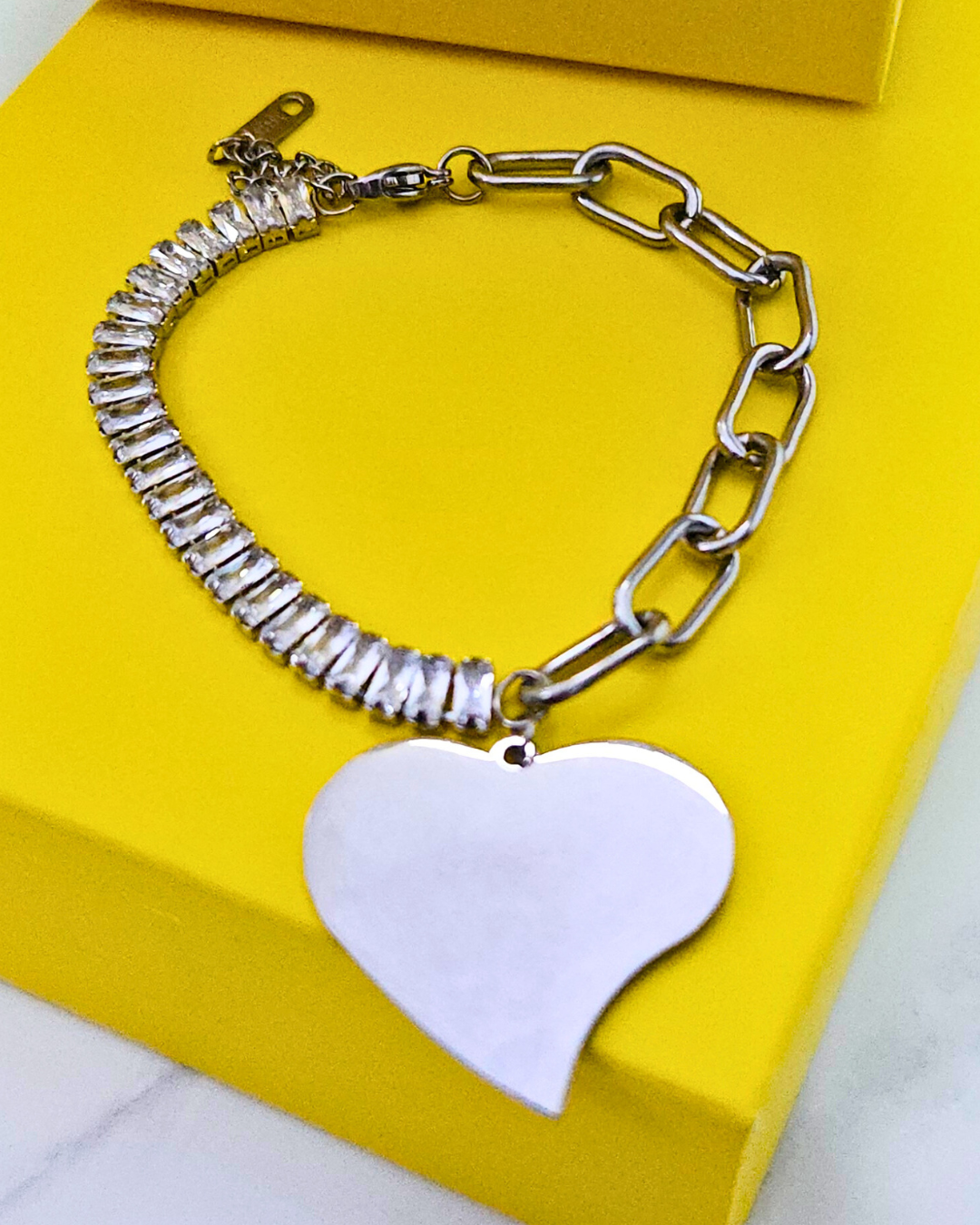 PULSERA CIRCONES Y DIJE CORAZON PERSONALIZADO