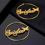 ARETES HOOPS CON NOMBRE Y MARIPOSAS