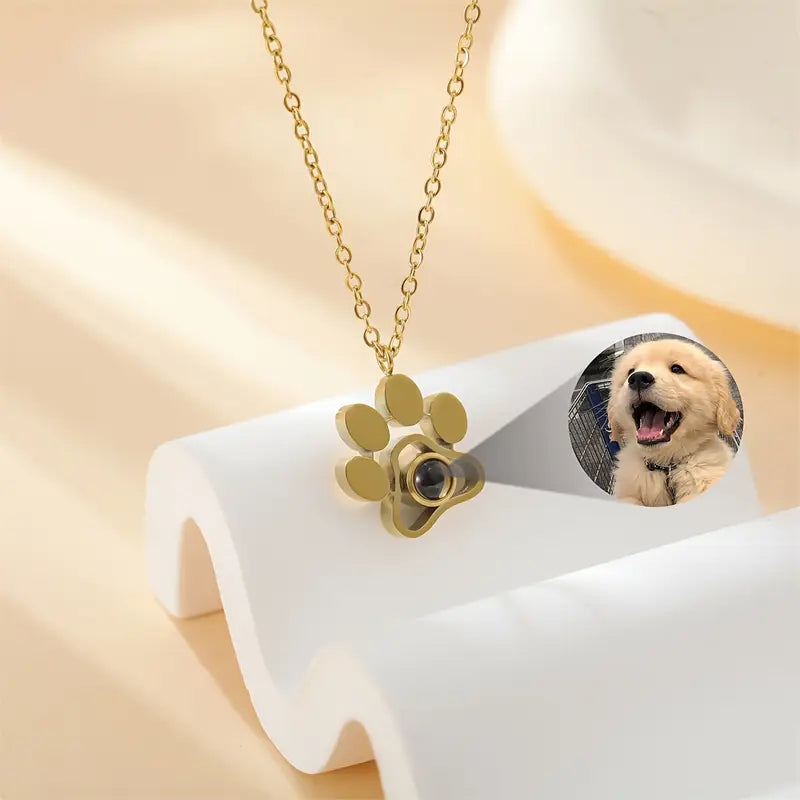 PRE ORDEN - COLLAR HUELLITA CON FOTO PROYECCION