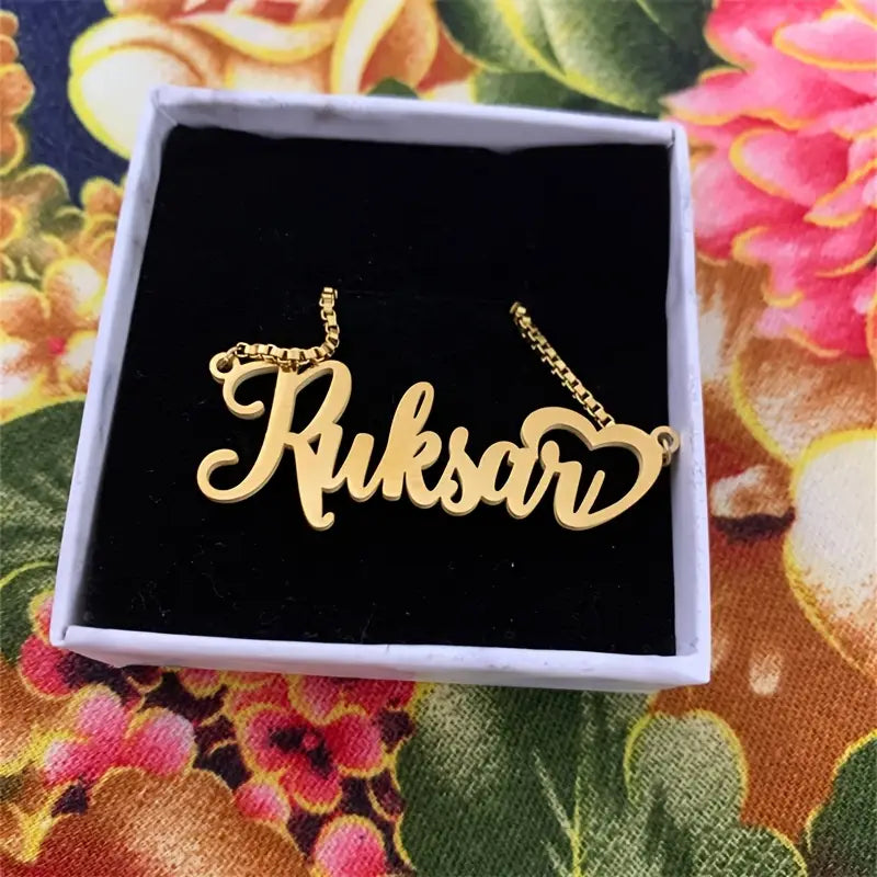 COLLAR CON NOMBRE CLÁSICO Y CORAZON