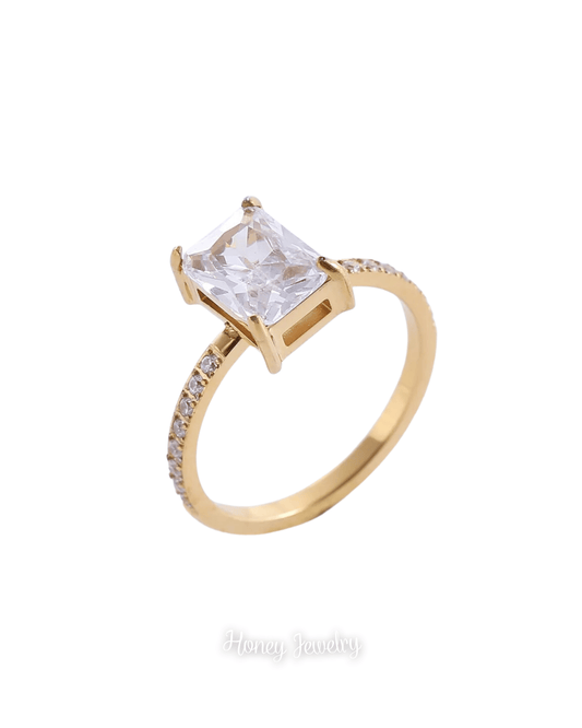 Diamond rings with gold bezel (Pre order)