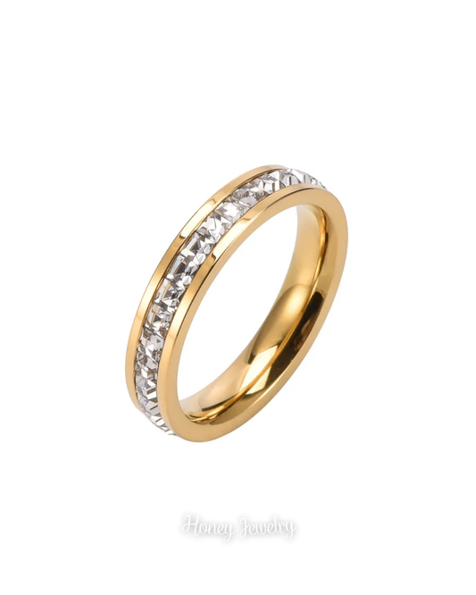 Diamond rings with gold bezel (Pre order)