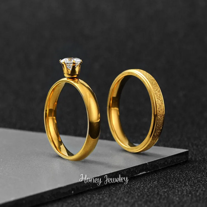 Anillos para pareja fino escarchado dorado  (últimas tallas)