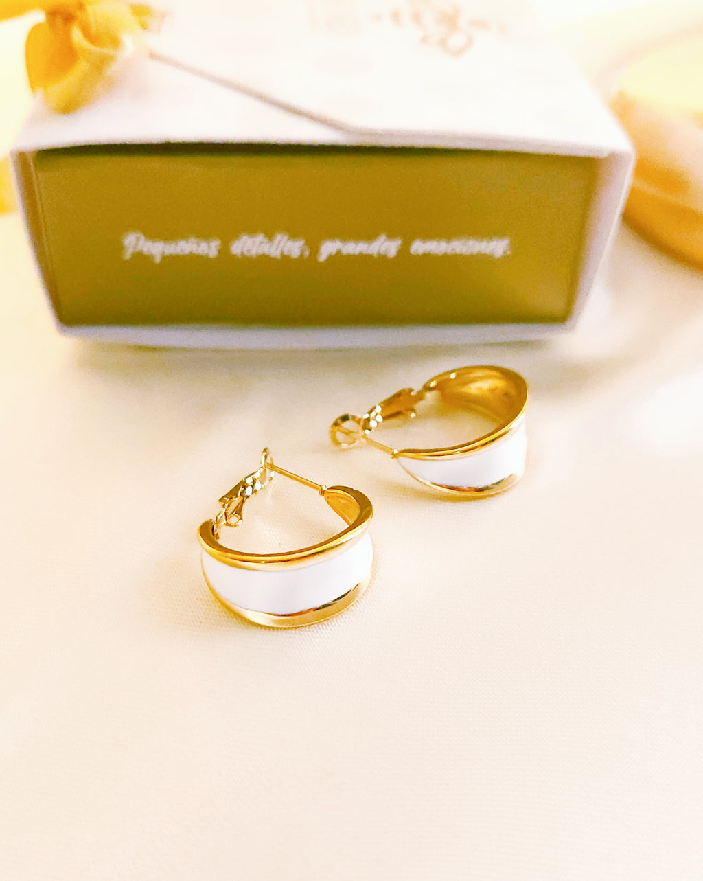 Geëmailleerde candonga oorbellen