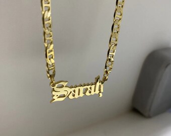 COLLAR CON NOMBRE EN MAYUSCULAS + CADENA GRUESA