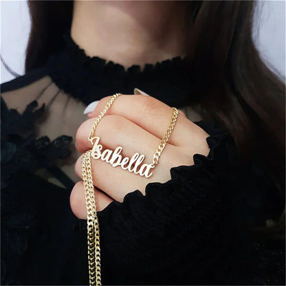 COLLAR FEMENINO CON NOMBRE EN MAYUSCULAS + CADENA GRUESA