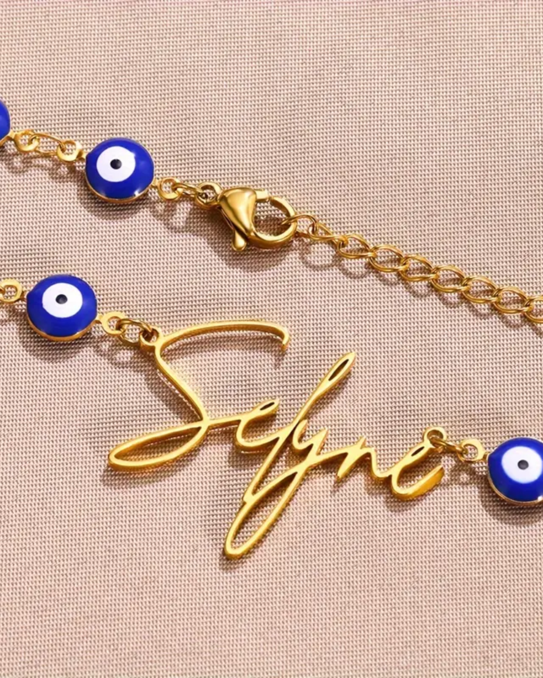 COLLAR CON NOMBRE CLÁSICO CON CADENA DE OJO TURCO