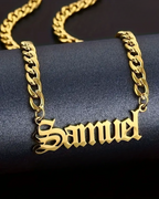 COLLAR CON NOMBRE Y CADENA GRUESA