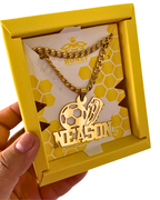 COLLAR CON NOMBRE Y PELOTA DE FUTBOL Y GUAYO/CHIMPUN