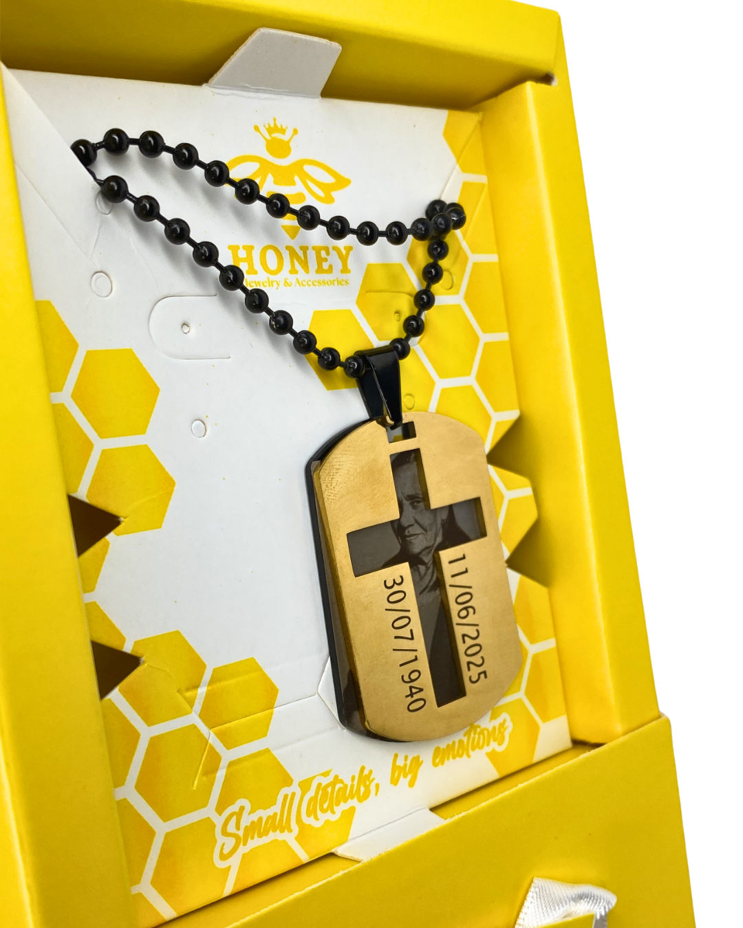 Collar doble placa con cruz calada