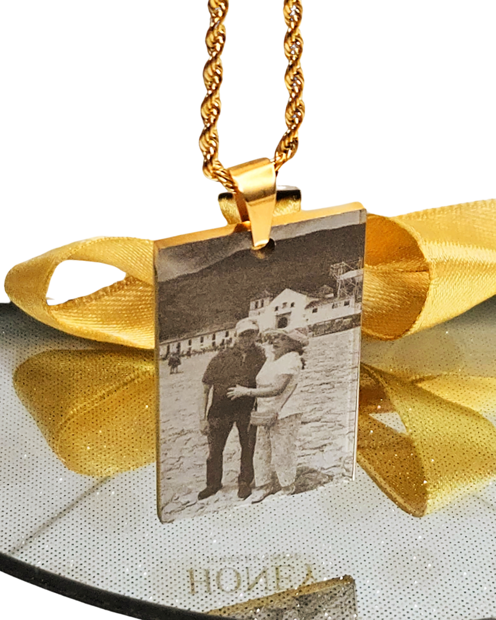 COLLAR PLACA RECTANGULAR CON FOTOGRABADO