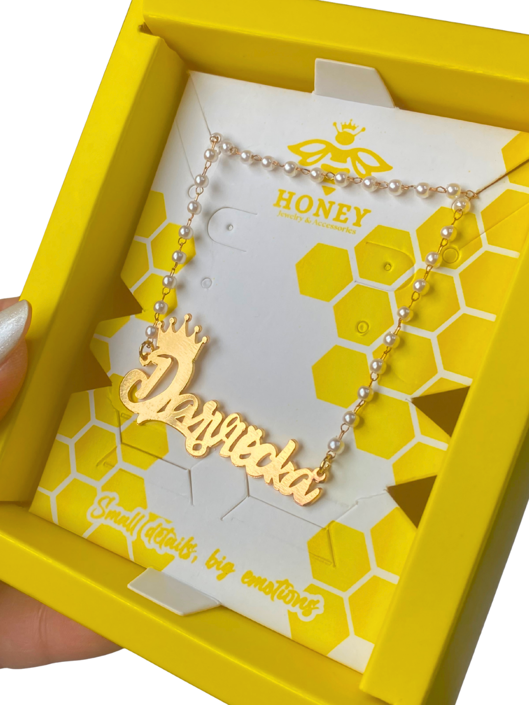 COLLAR CON NOMBRE + CORONA Y CADENA CON PERLITAS