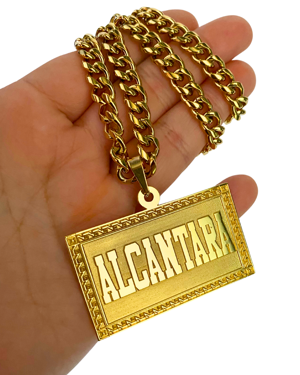 COLLAR PLACA MEDIANA CON NOMBRE A RELIEVE