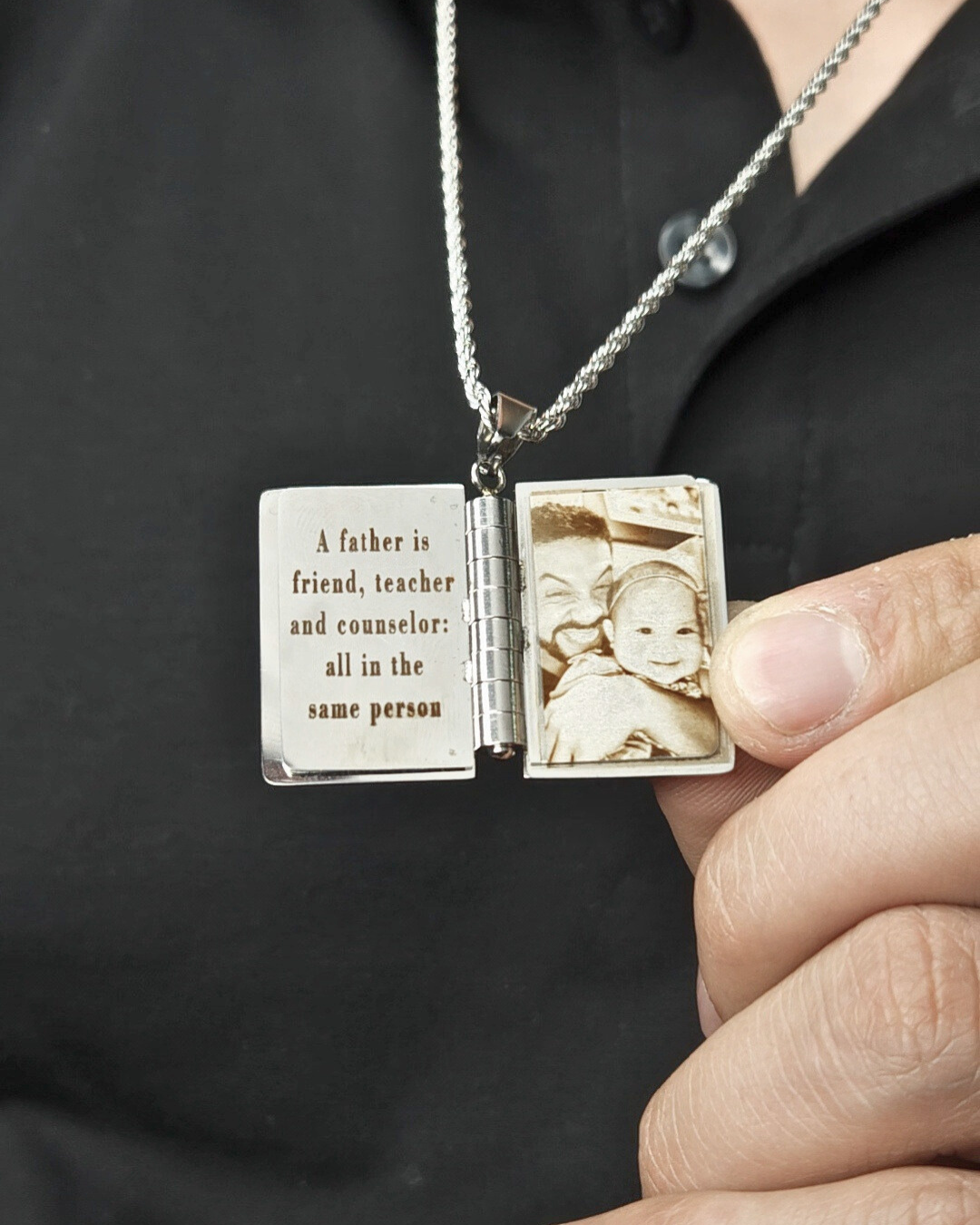 COLLAR LIBRO DE AMOR MAXI