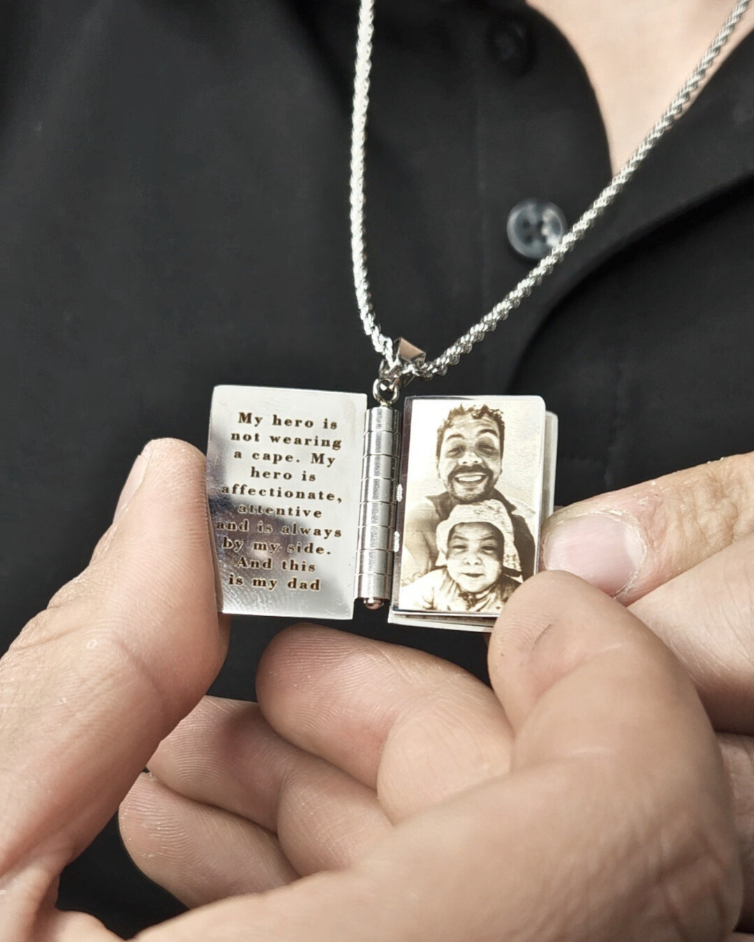 COLLAR LIBRO DE AMOR MAXI