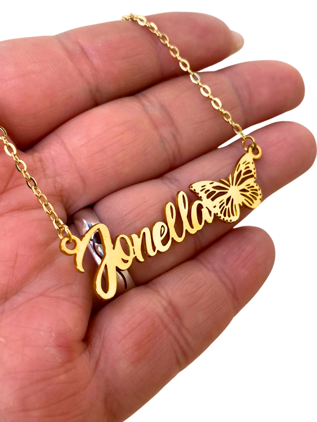 COLLAR CON NOMBRE Y MARIPOSA MONARCA