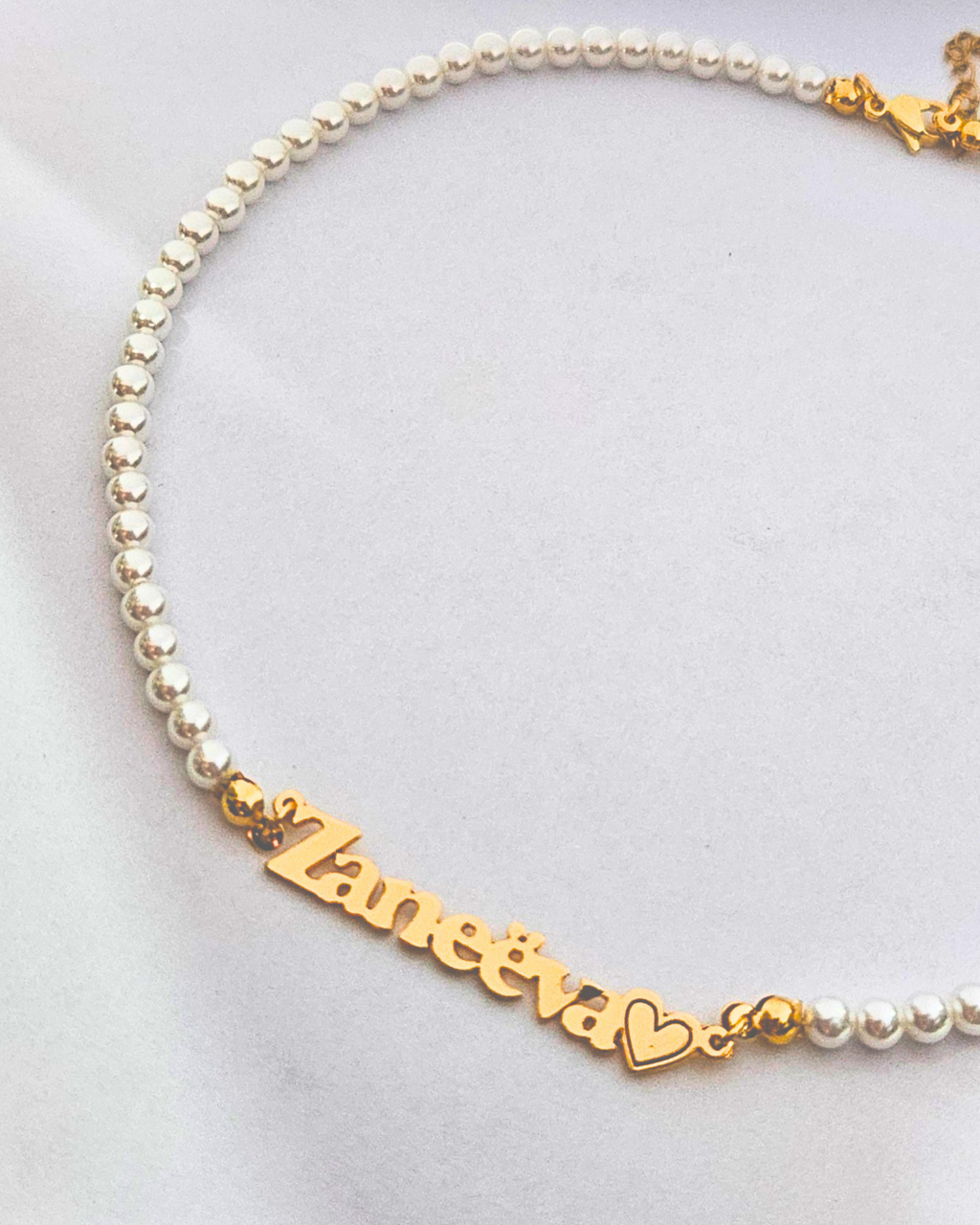 COLLAR CON NOMBRE Y PERLAS NATURALES MINI