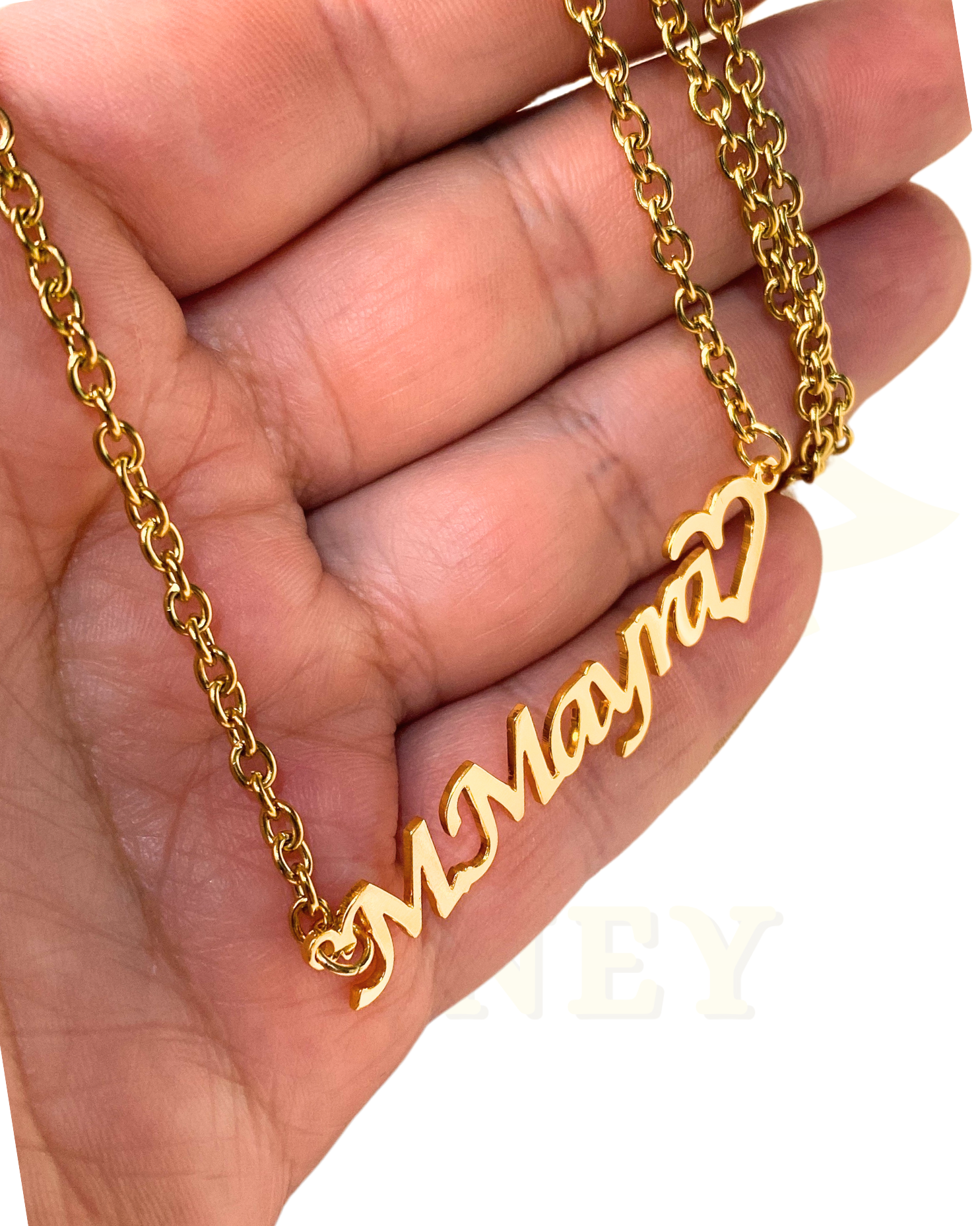 COLLAR CON NOMBRE CLÁSICO Y CORAZON