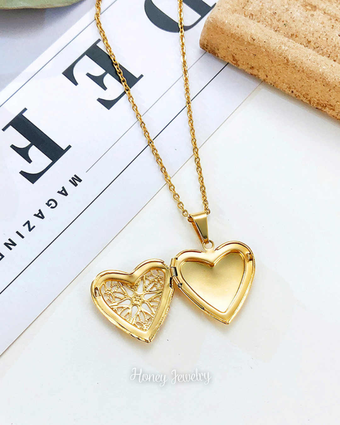 Collar Relicario corazón calado estrella  - Fotograbado