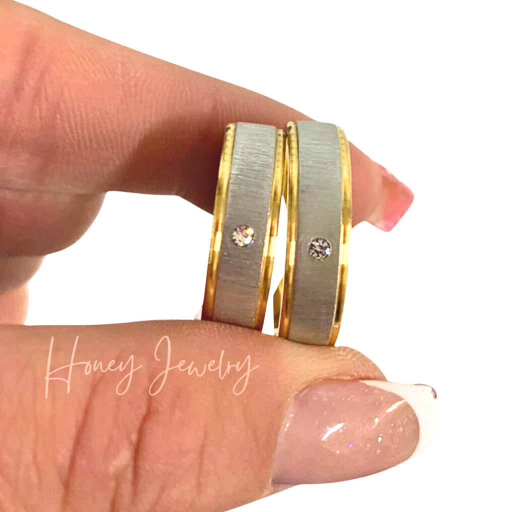 Two-tone matte and satin + zircon couple rings