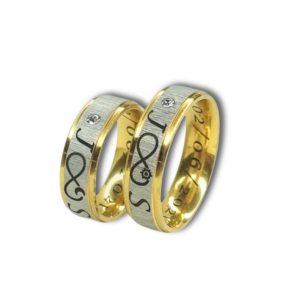 Two-tone matte and satin + zircon couple rings