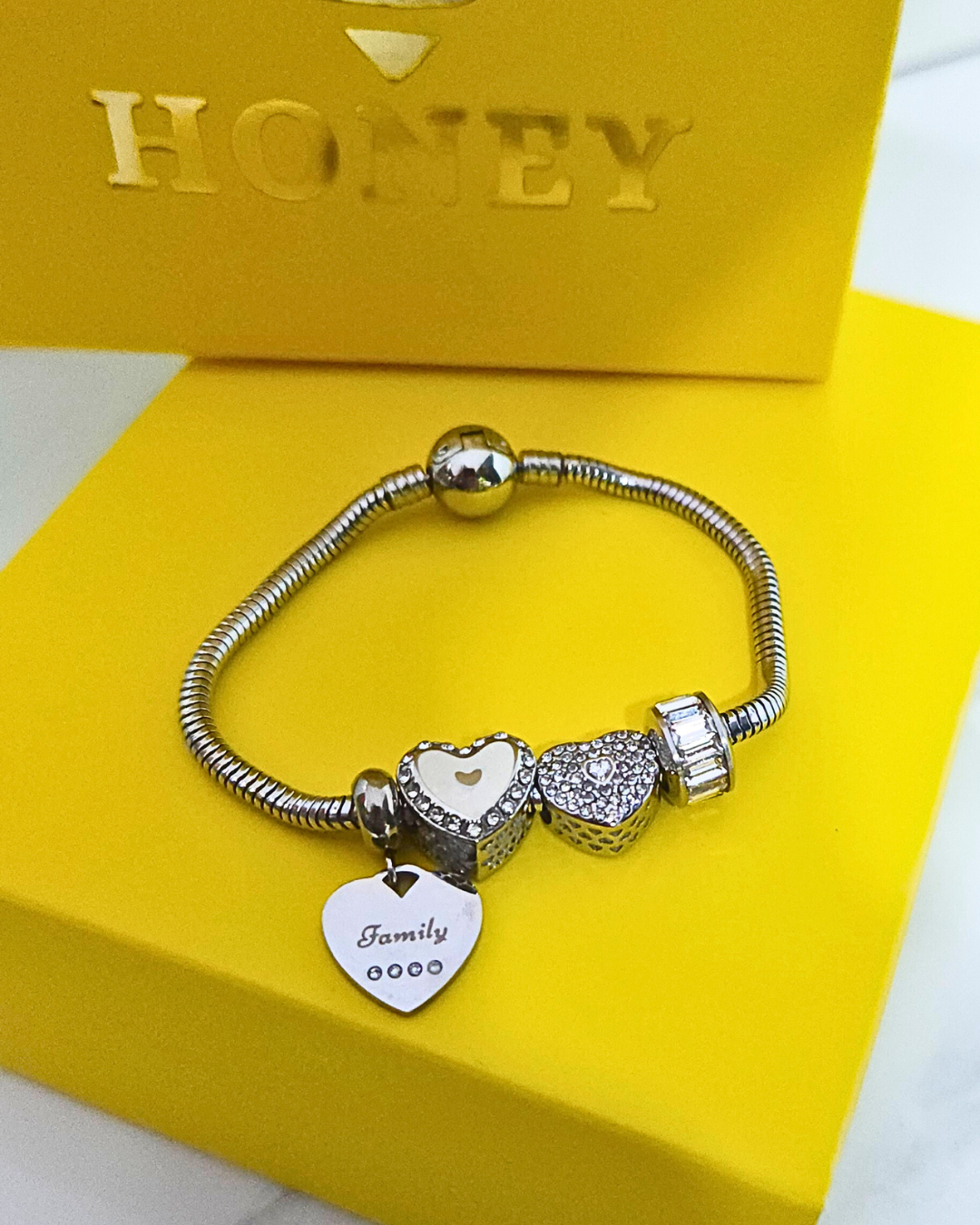 PULSERA VARIOS DIJES