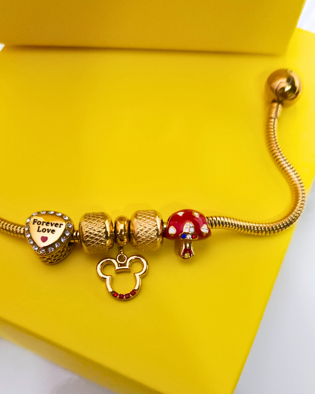 PULSERA VARIOS DIJES