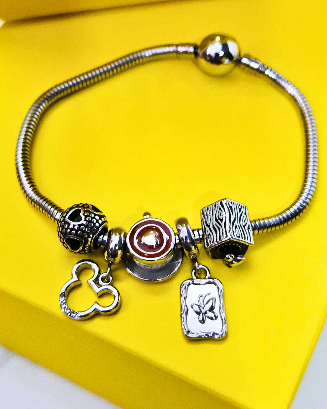 PULSERA VARIOS DIJES