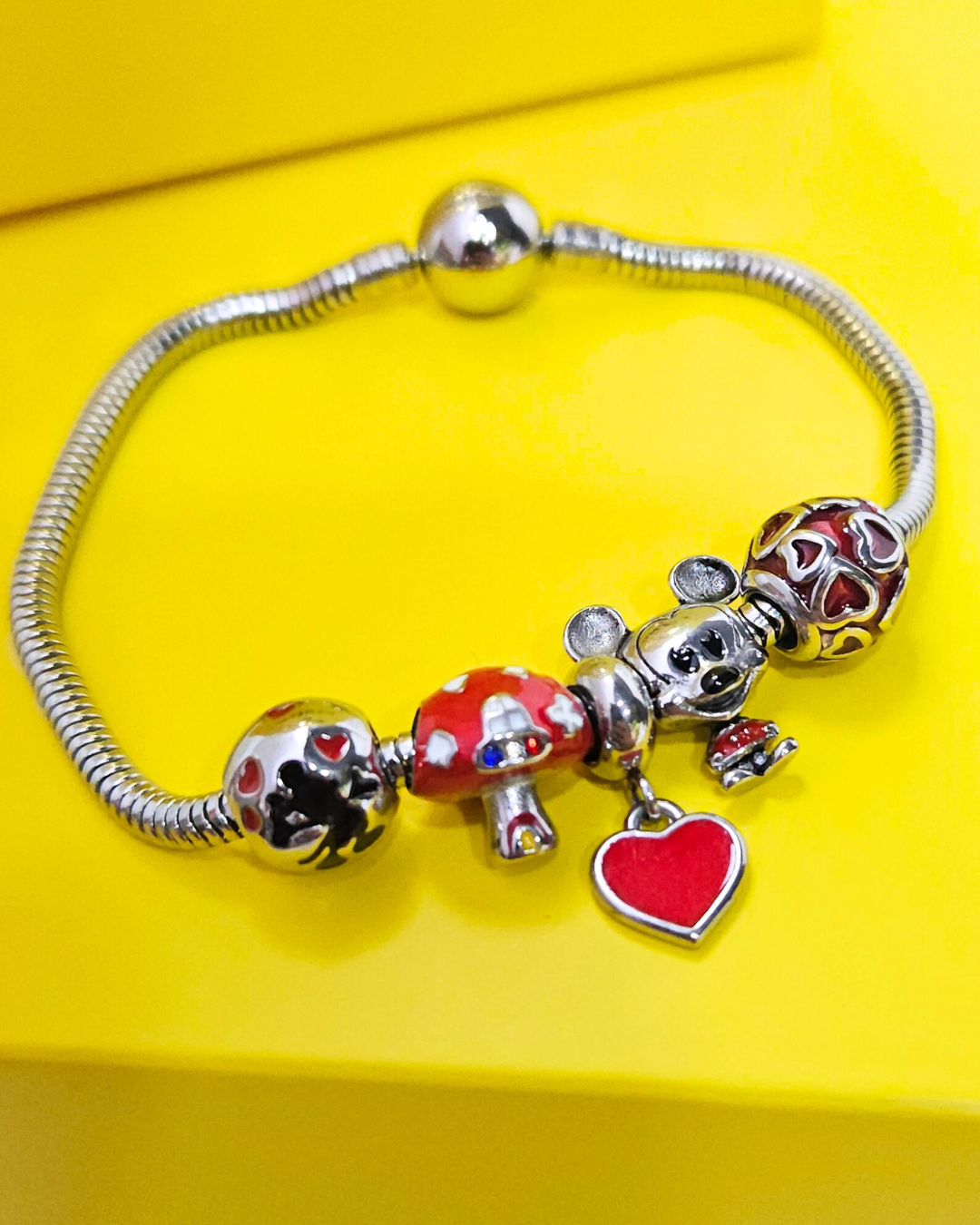 PULSERA VARIOS DIJES