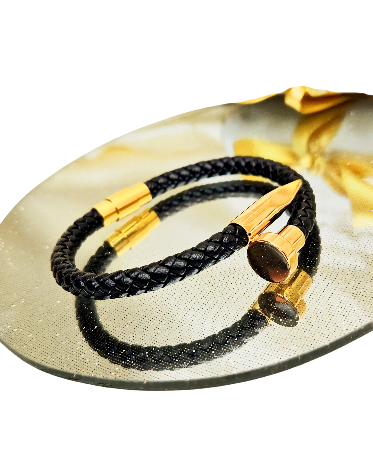 Pulsera para hombre correa en cuero tipo clavo