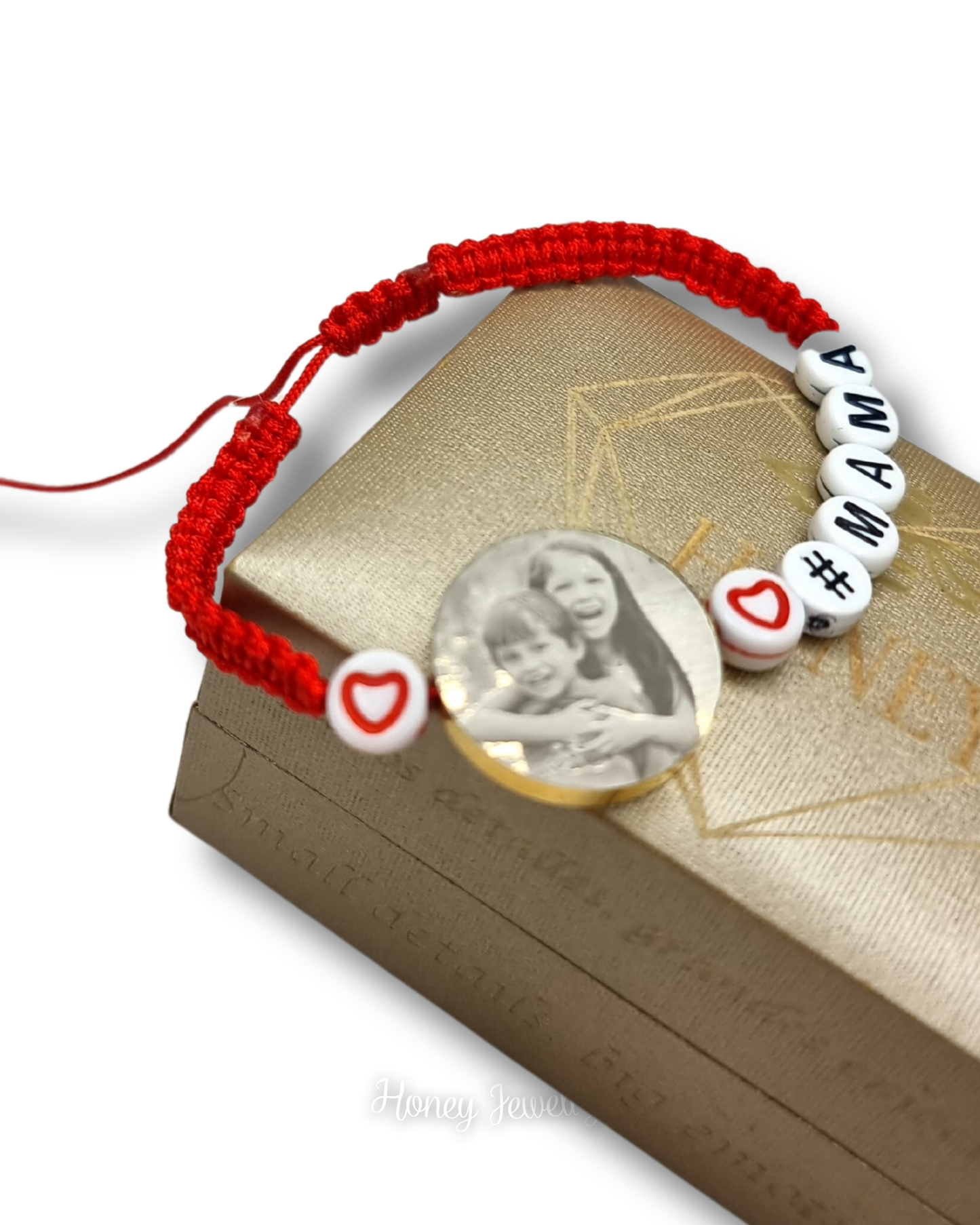 PULSERA TEJIDA CON FOTOGRABADO + LETRAS ACRILICAS