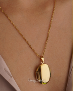 Foto-geëtste reliekschrijnketting