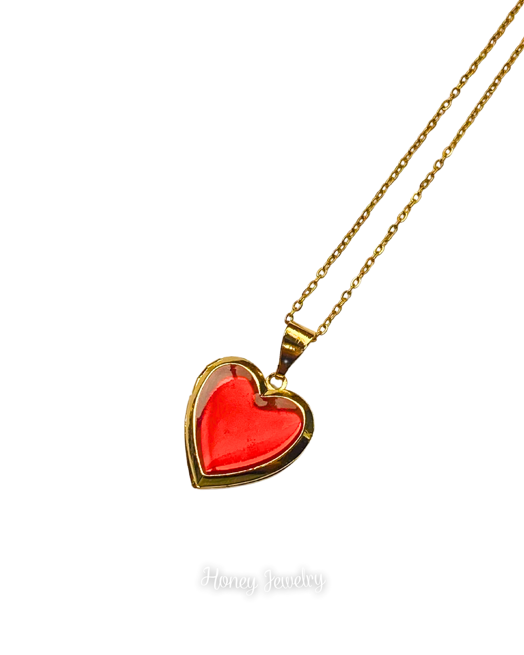 COLLAR RELICARIO CORAZÓN - FOTO A COLOR