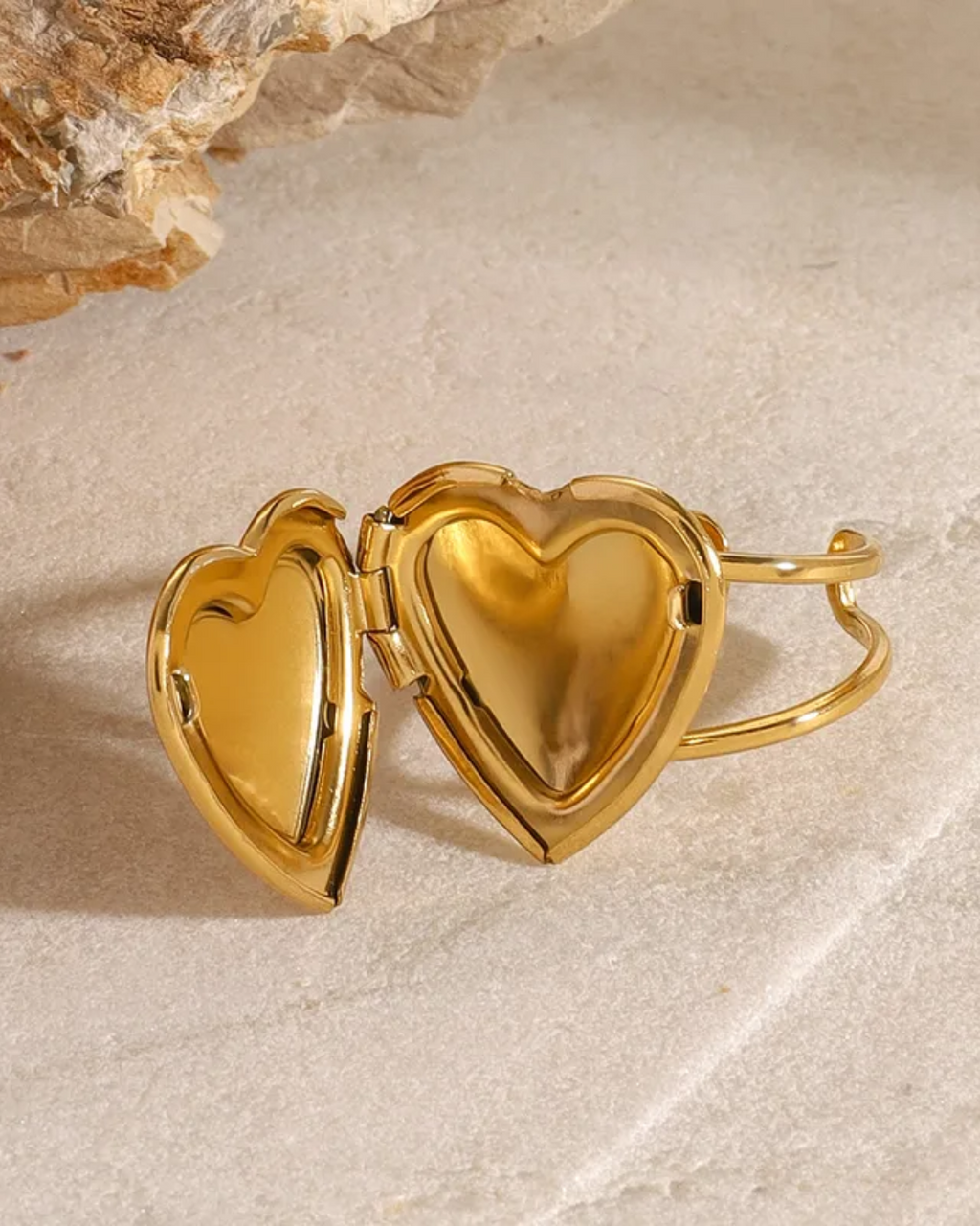 Foto-geëtste reliekschrijnketting