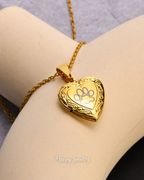 Foto-geëtste reliekschrijnketting