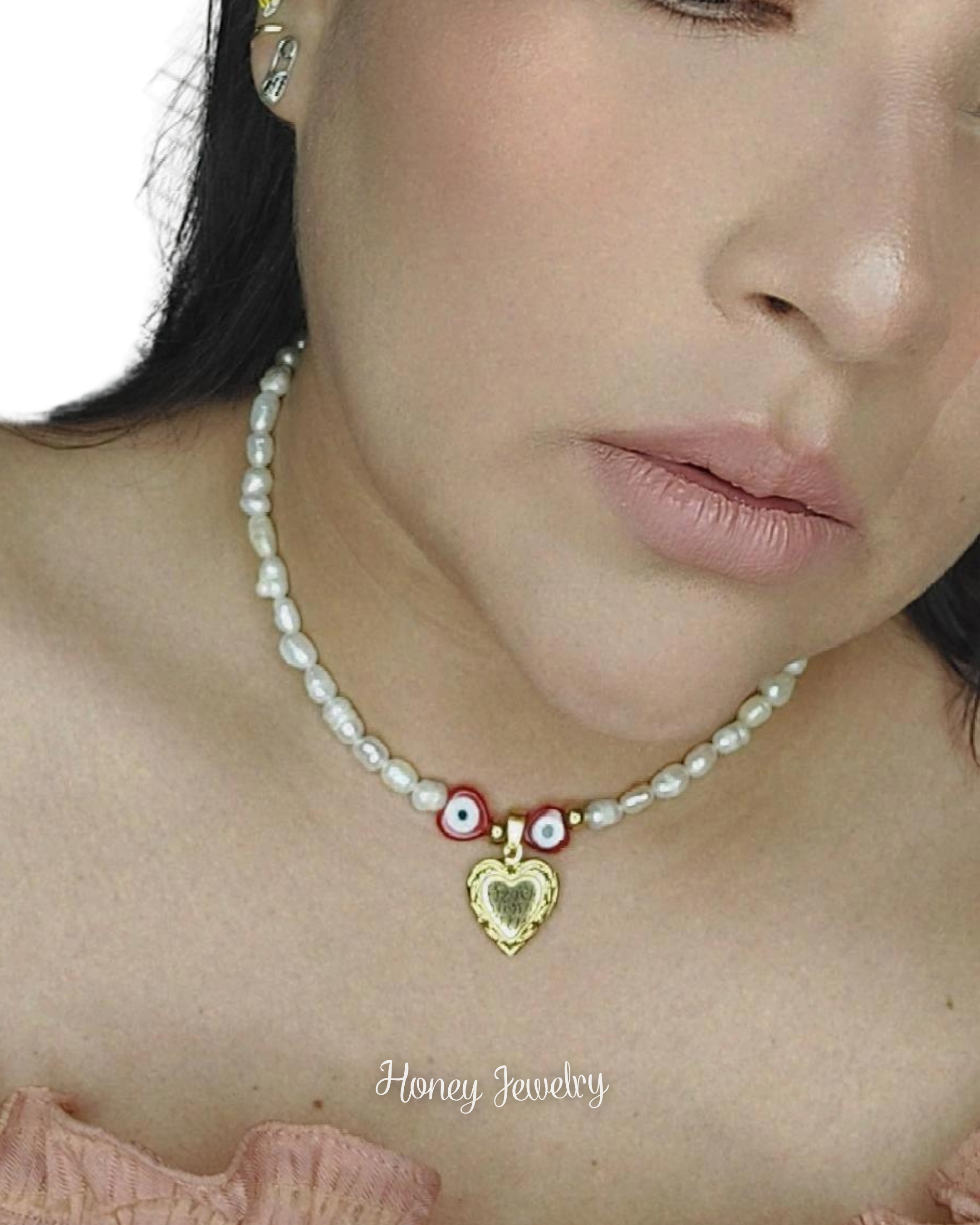 COLLAR RELICARIO CORAZON CON PERLAS NATURALES Y OJO TURCO