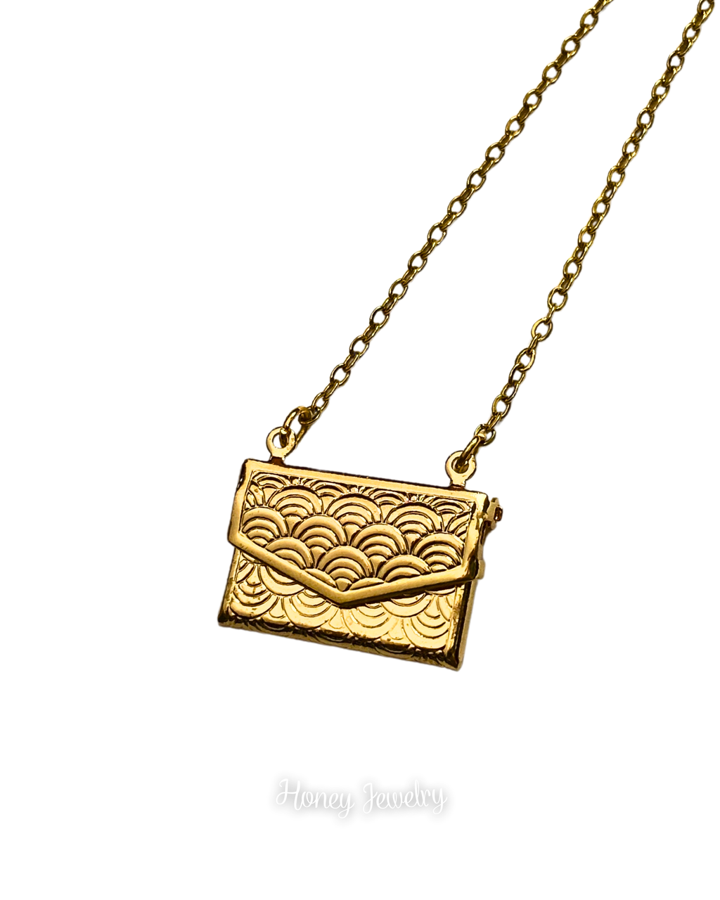 COLLAR CARTA DE AMOR CON RELIEVE