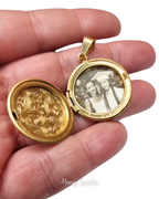 Ronde medaillonketting met bloemen