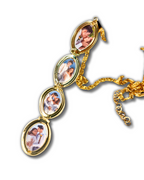 Relikwieënketting (4 foto's)