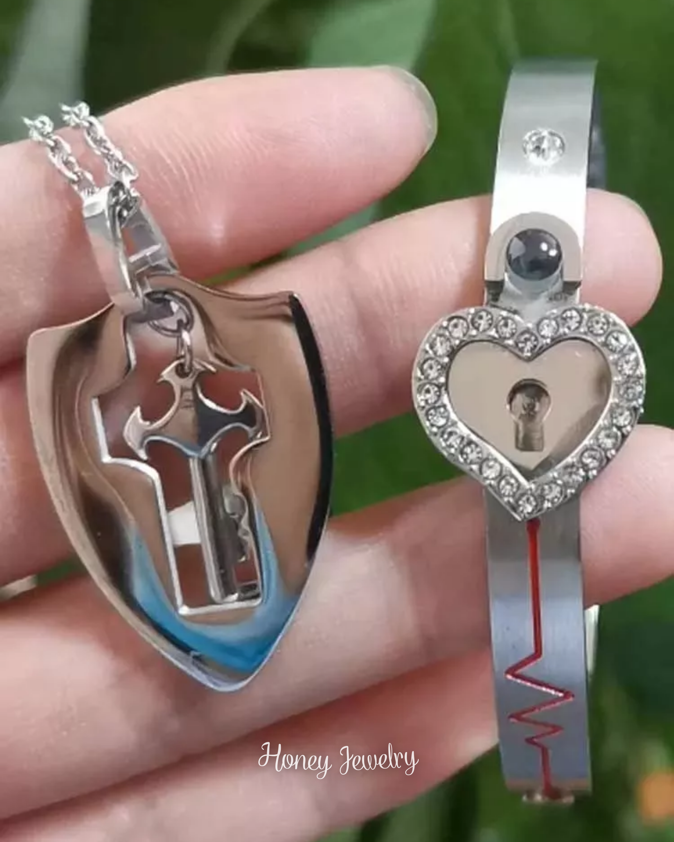 JUEGO DE PULSERA CANDADO Y COLLAR PLACA LLAVE