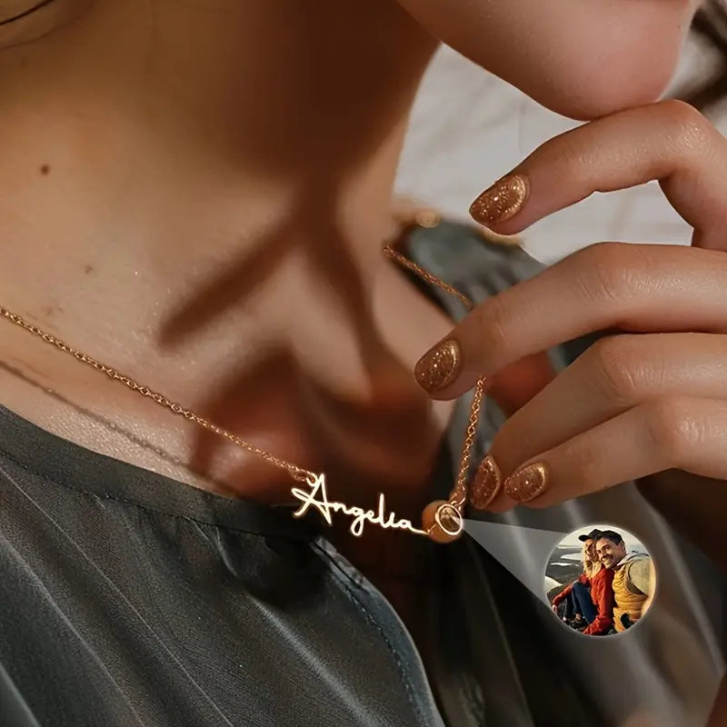 COLLAR NOMBRE CON FOTO PROYECCION