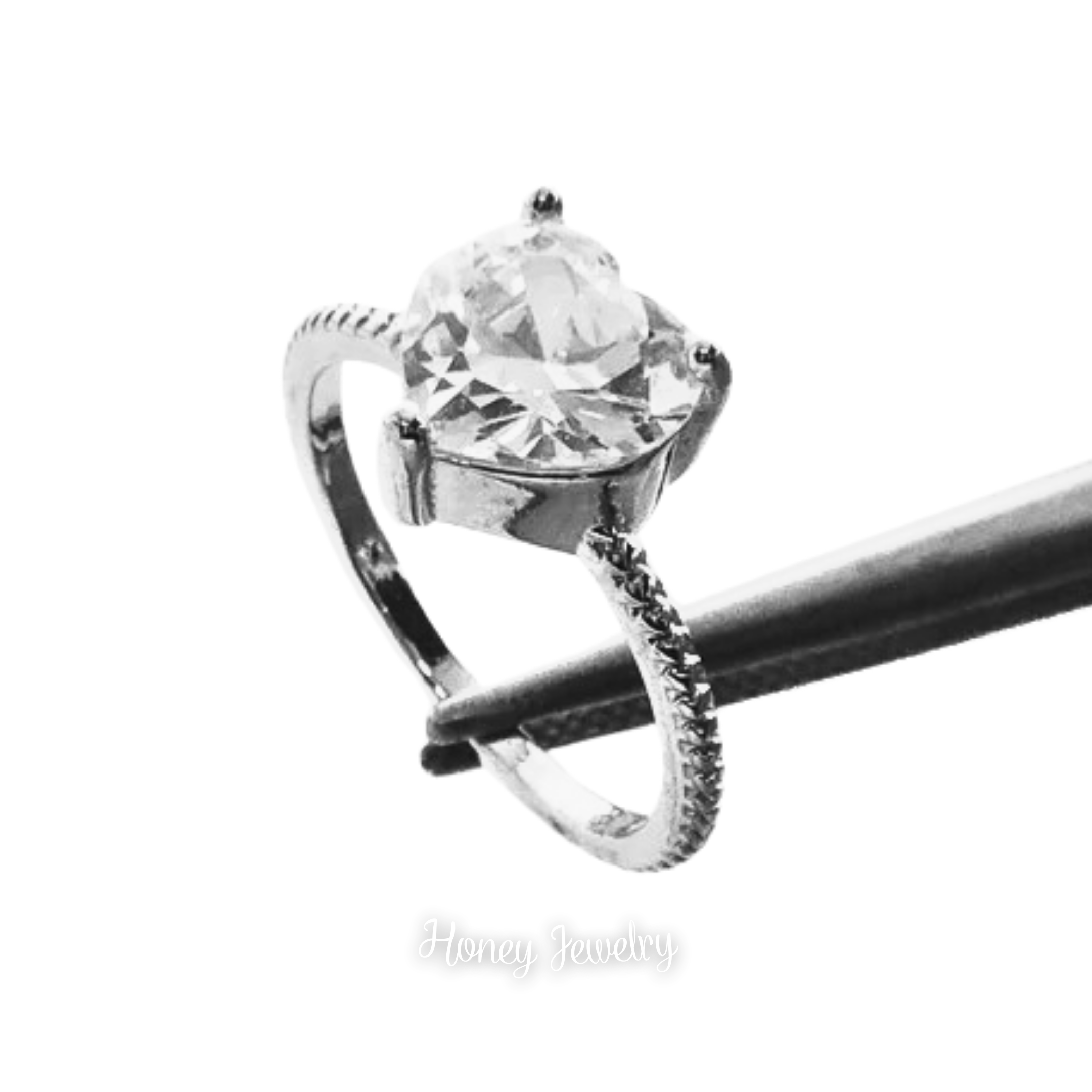 anillo circón corazon (última talla - talla 5.5)