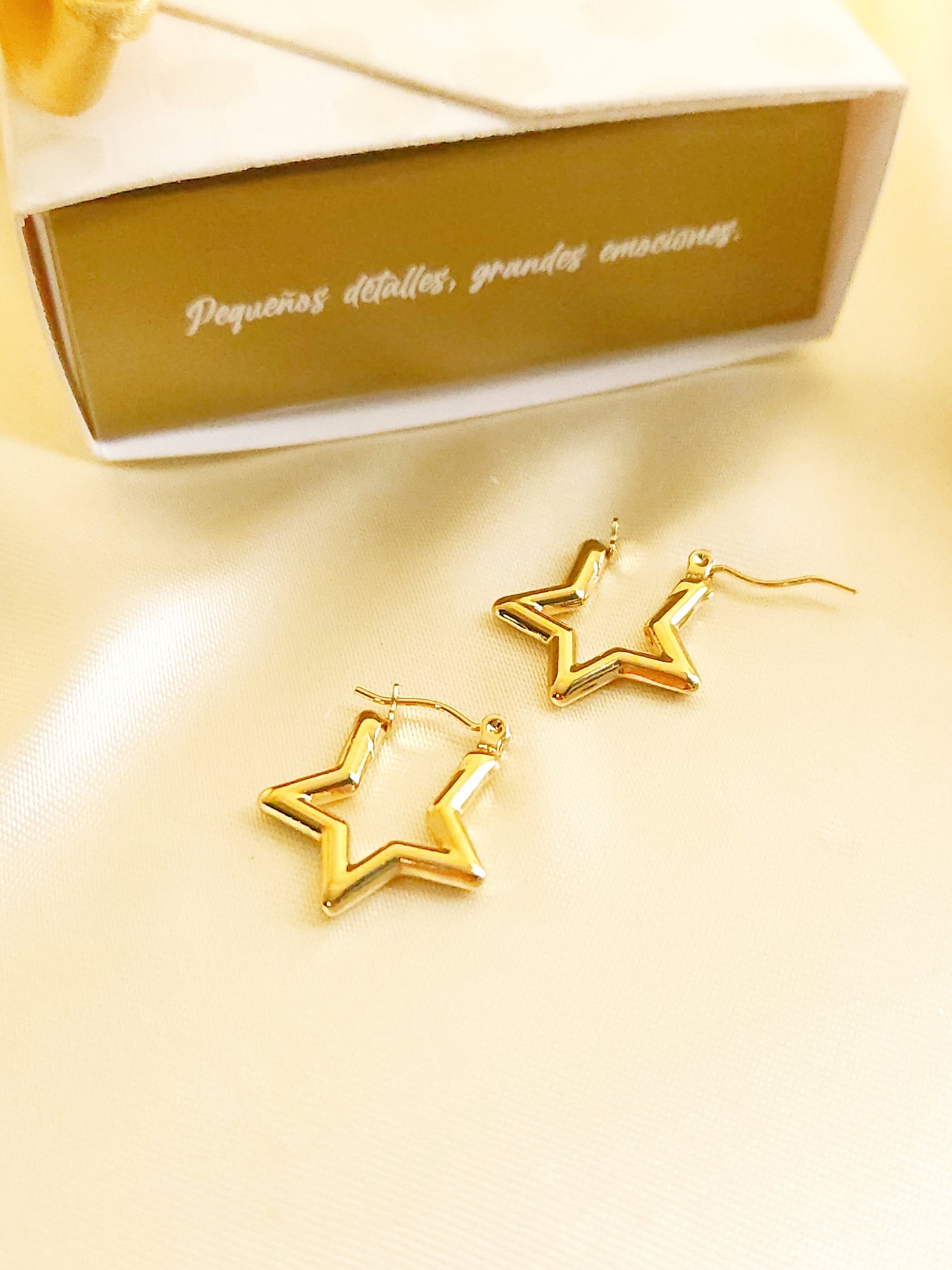 Aretes estrellita