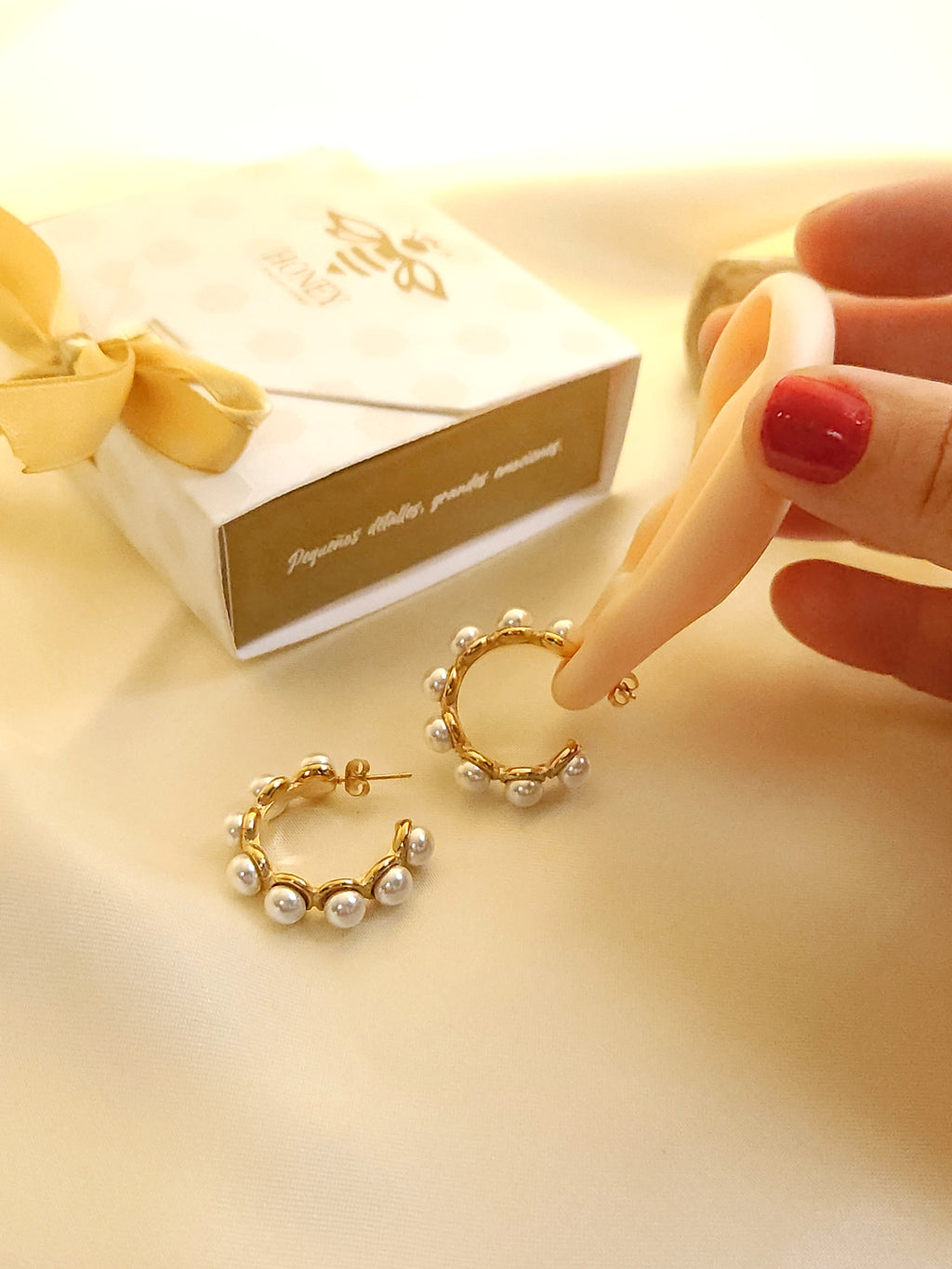 Aretes argollas y perlas x 8