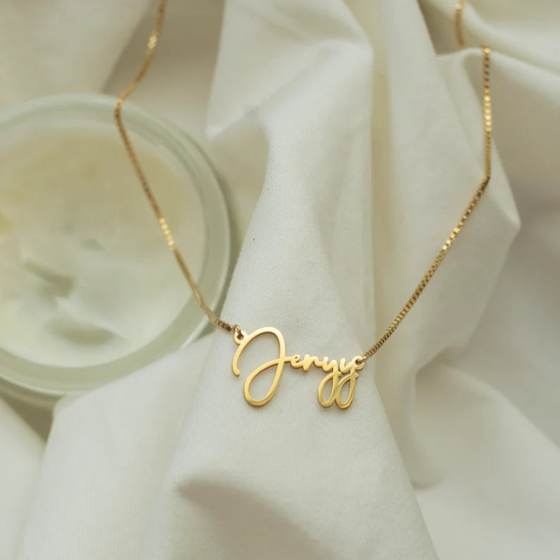 COLLAR CON NOMBRE PARA BEBÉ