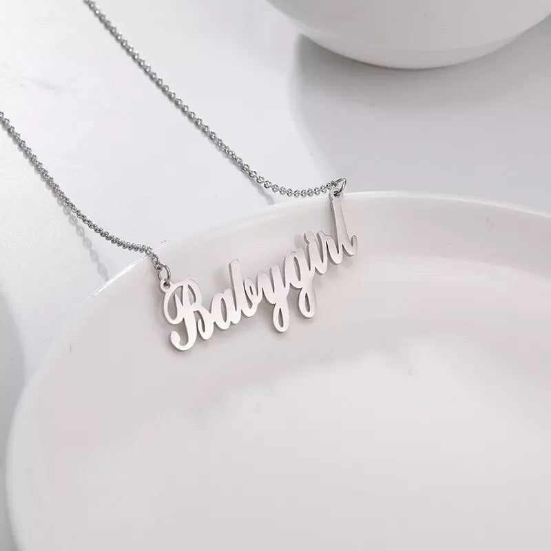 COLLAR CON NOMBRE PARA BEBÉ Y NIÑOS